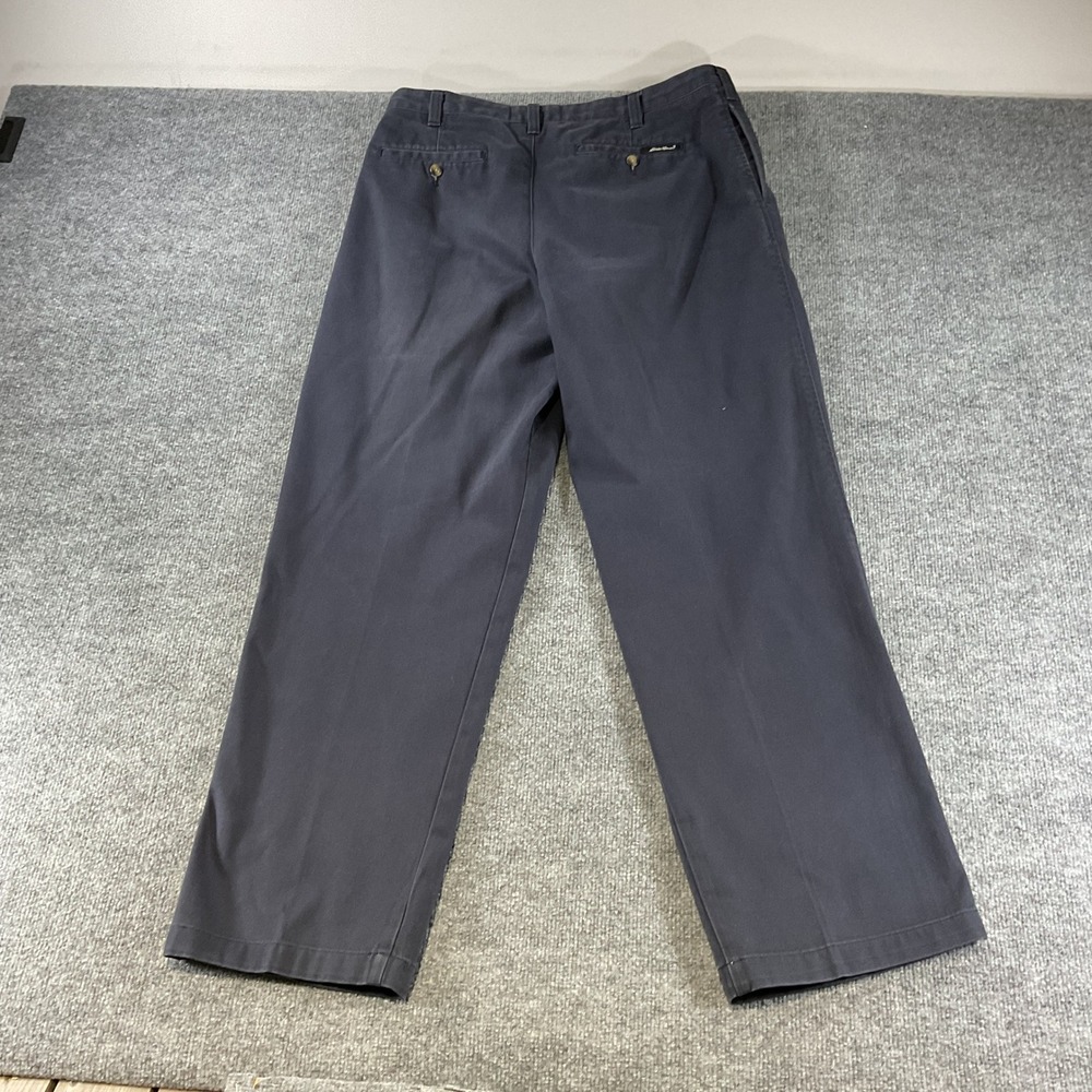 Eddie Bauer Khakis Mens 36x32 Navy Blue Wrinkle Resistant Relaxed Fit Pleated